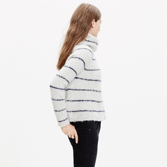 Madewell Grey Boucle Knit Roundtrip Striped Cozy Sweater - Picture 3 of 6